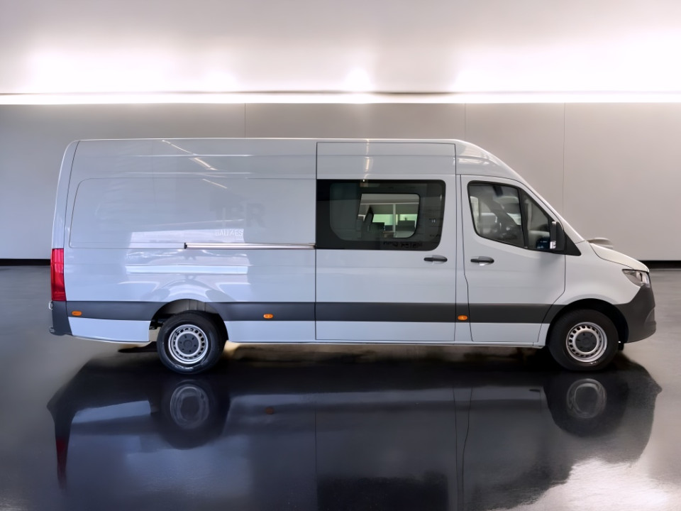 Mercedes-Benz Sprinter 319 CDI (4)