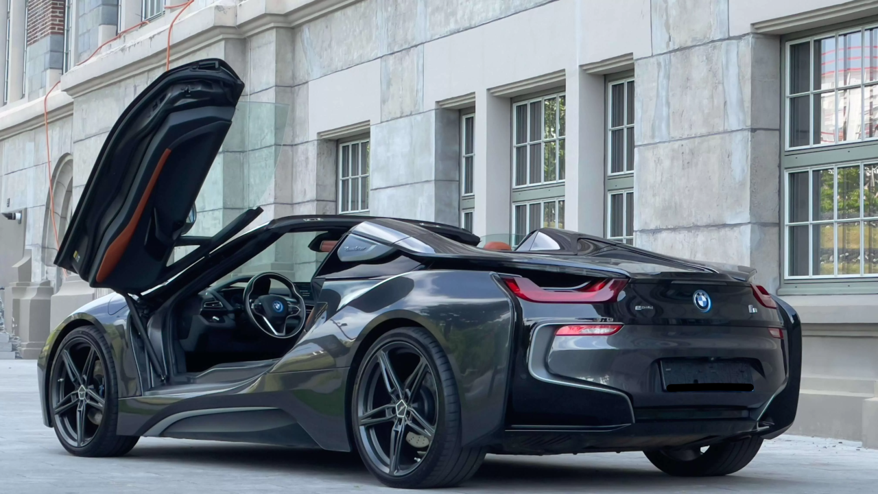 BMW i8 Roadster 1.5/11.6 kWh (374 CP) xDrive Automatic (2)