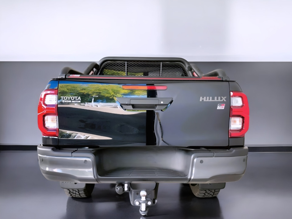 Toyota Hilux Cab Doble GR-SPORT 2.8B 6AT (3)