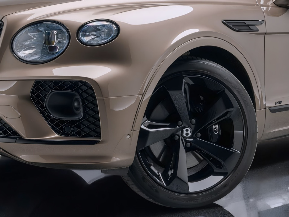 Bentley Bentayga V8 Mulliner - foto 27