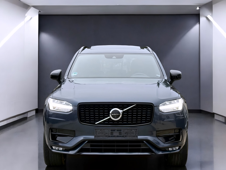 Volvo XC 90 B5 AWD R-Design (3)