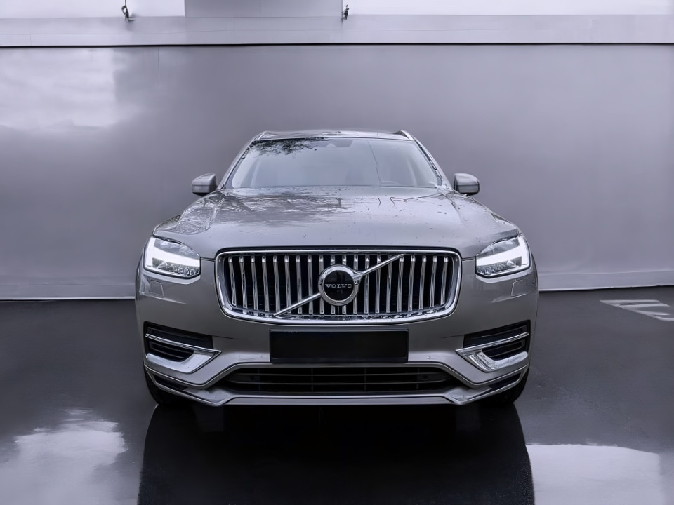 Volvo XC 90 T8 Recharge AWD (2)