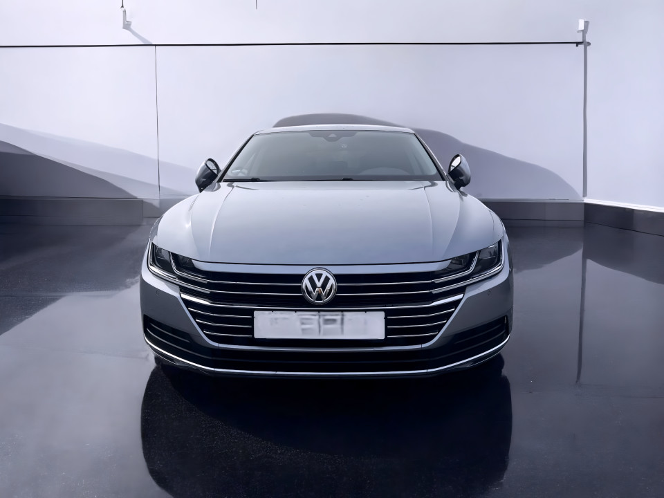 Volkswagen Arteon 2.0 TDI DSG 4MOTION Elegance (2)
