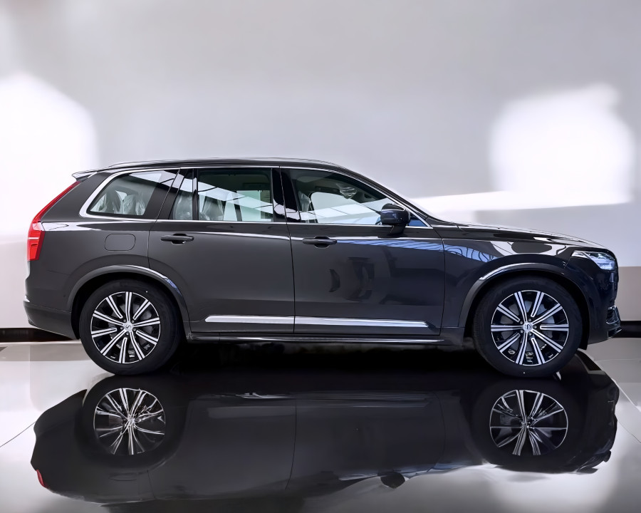 Volvo XC 90 B5 AWD Plus Bright (2)