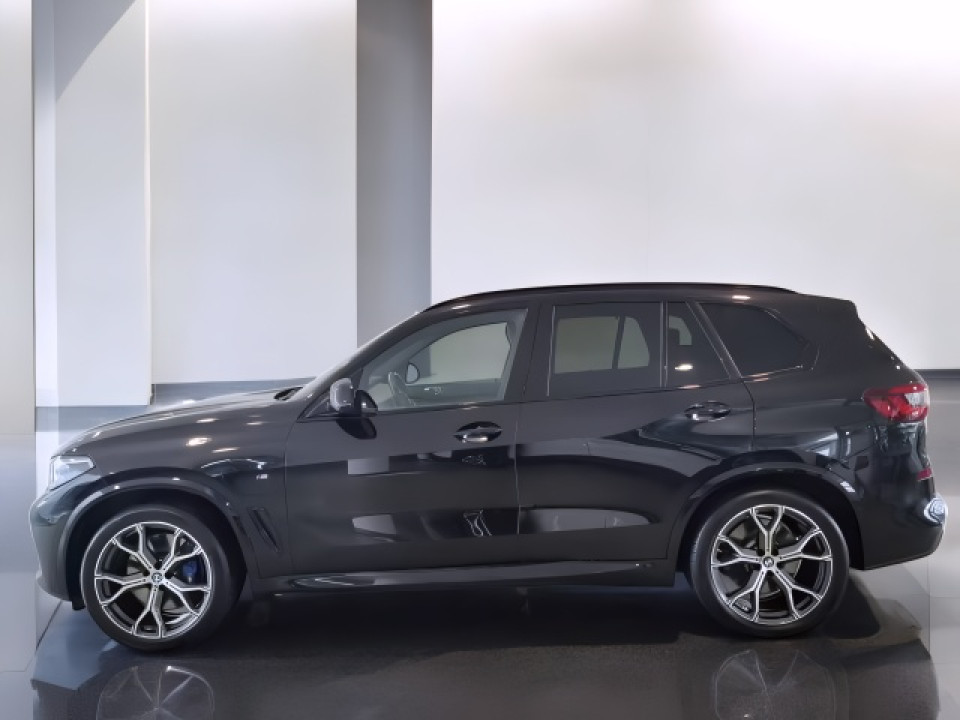 BMW X5 xDrive45e M-Sport (3)