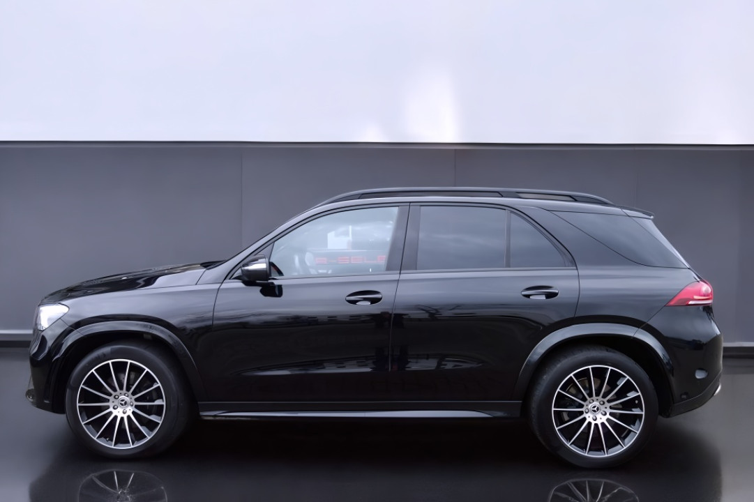 Mercedes-Benz GLE 300d 4MATIC AMG Line (4)