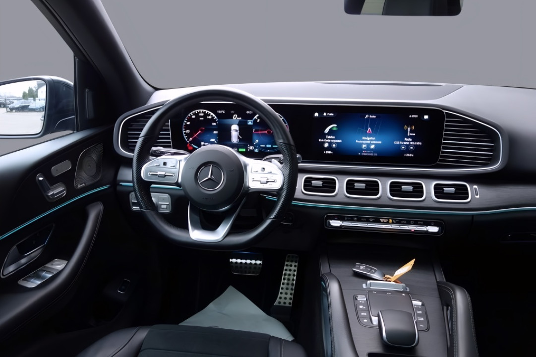 Mercedes-Benz GLE 300d 4MATIC AMG Line - foto 10