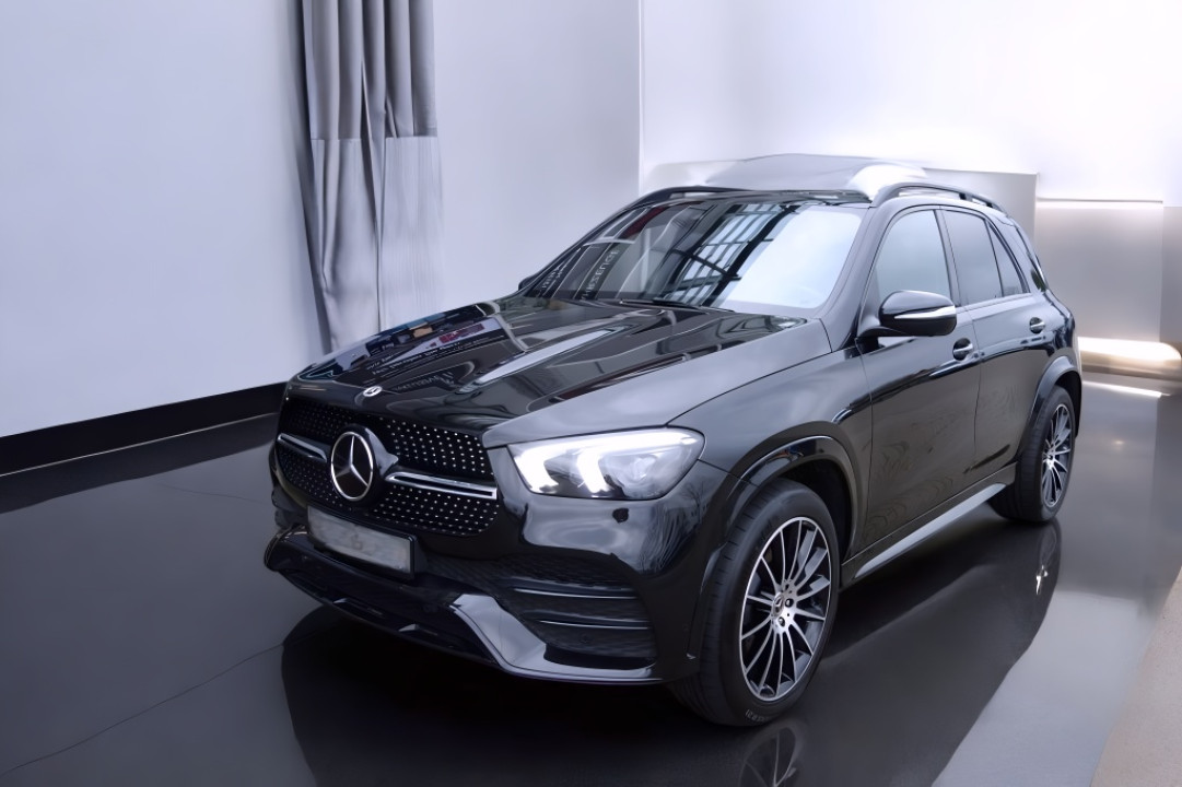 Mercedes-Benz GLE 300d 4MATIC AMG Line (3)