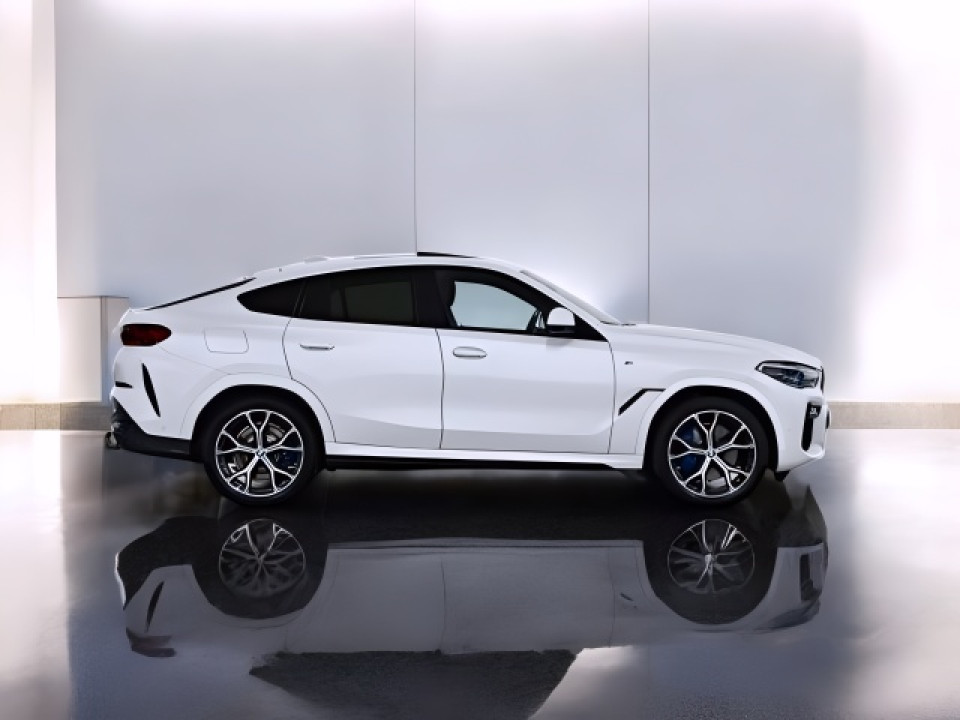 BMW X6 xDrive30d M-Sport (2)