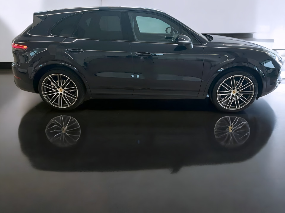 Porsche Cayenne (3)