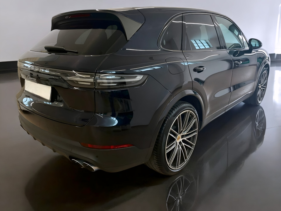 Porsche Cayenne (4)