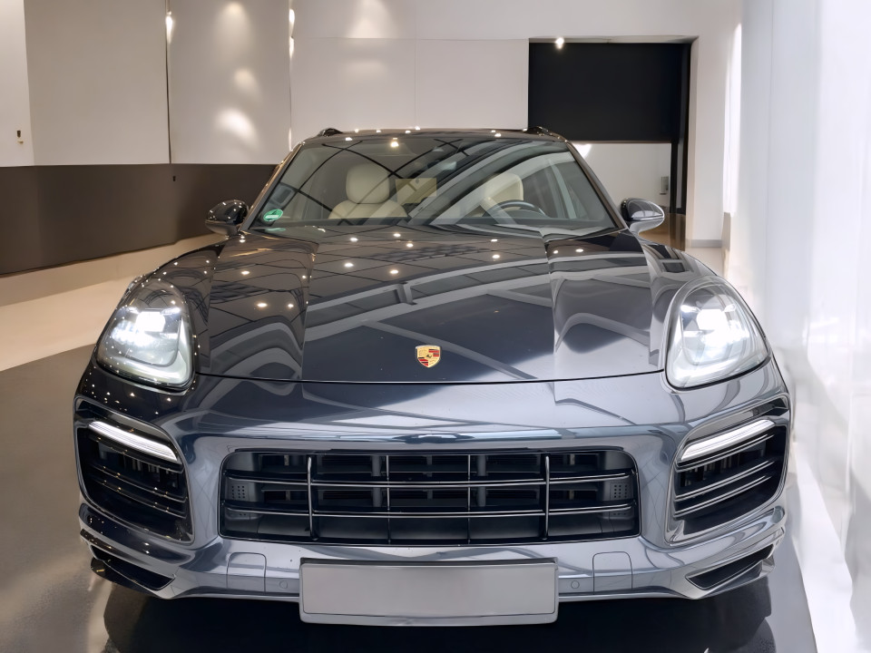 Porsche Cayenne (2)