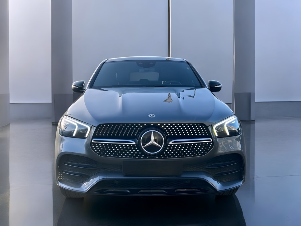 Mercedes-Benz GLE Coupe 350d 4MATIC AMG Line (2)