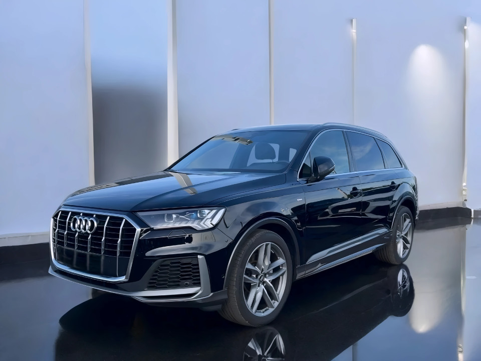 Audi Q7 50 TDI Quattro S-Line (2)