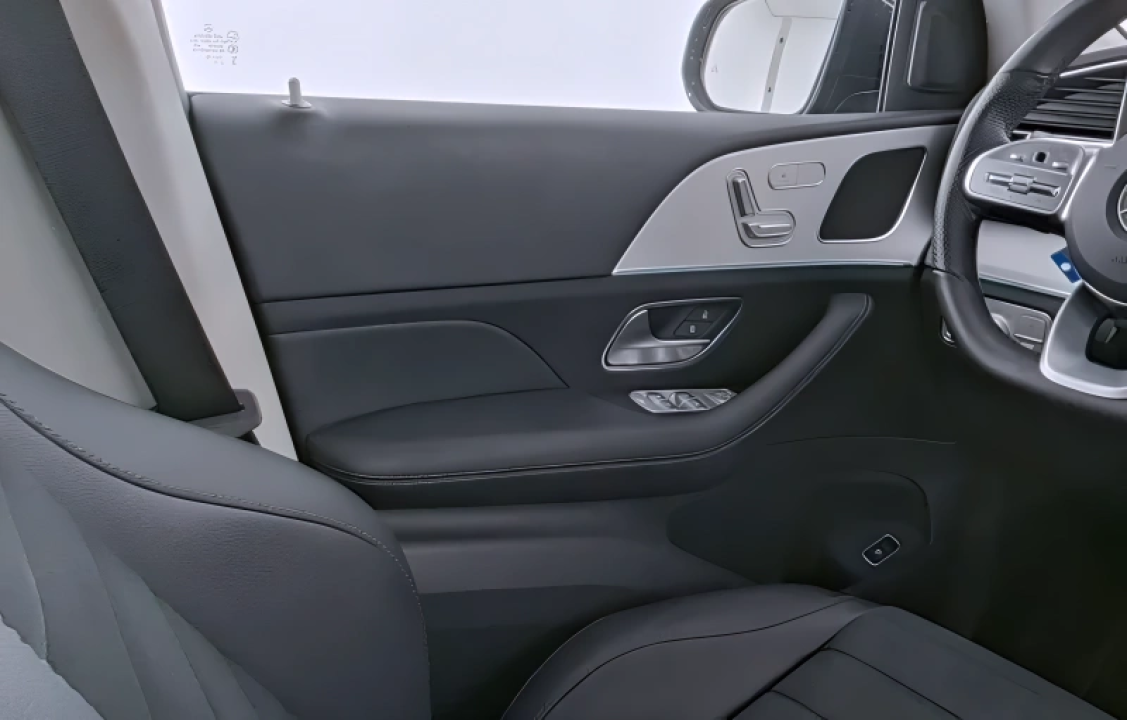 Mercedes-Benz GLE 450 4MATIC AMG Line - foto 6