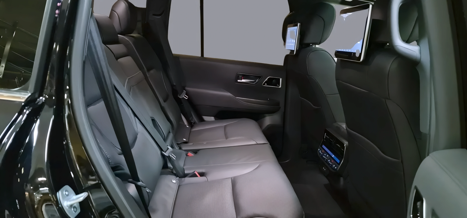 Toyota Land Cruiser LC300 - foto 12