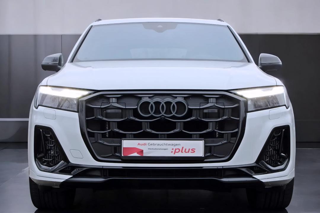 Audi SQ7 4.0 TFSI quattro tiptronic (2)