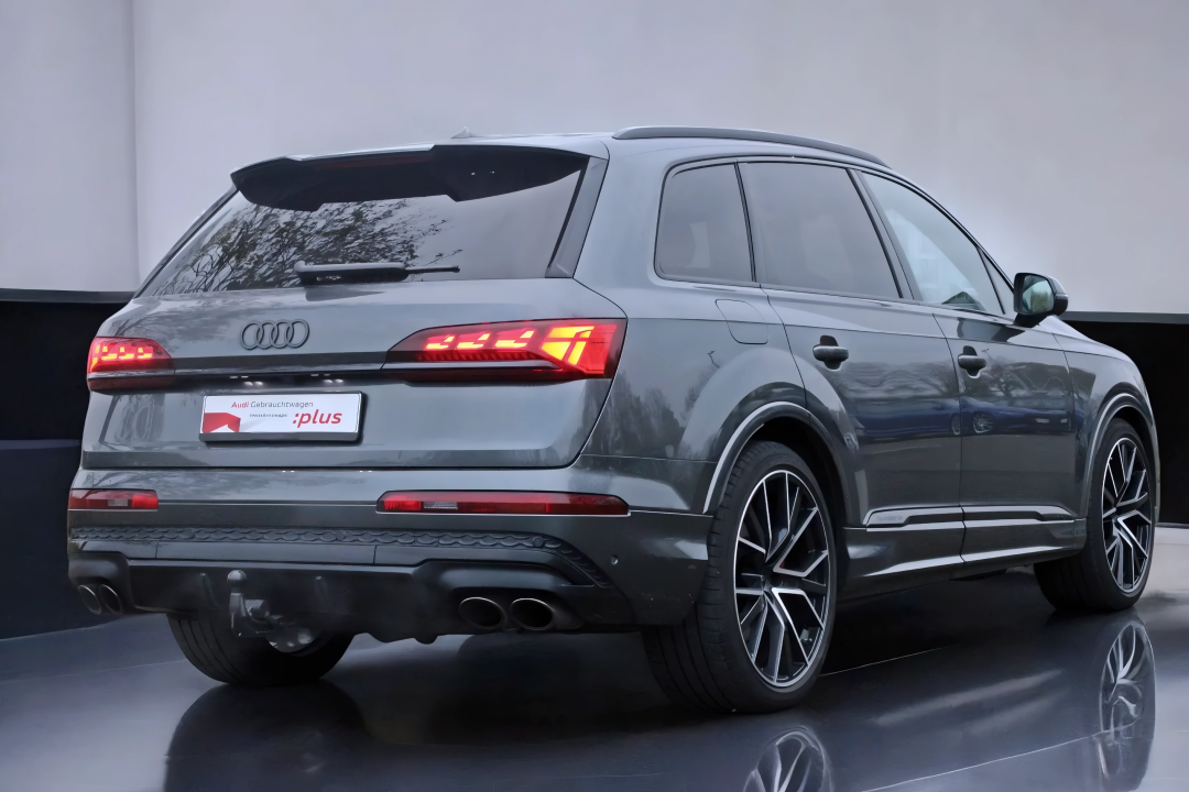 Audi SQ7 4.0 TFSI quattro tiptronic (4)