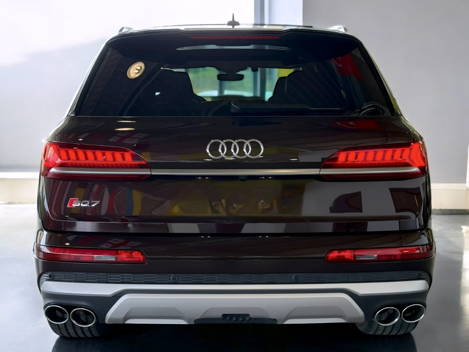 Audi SQ7 TFSI Quattro Tiptronic (4)