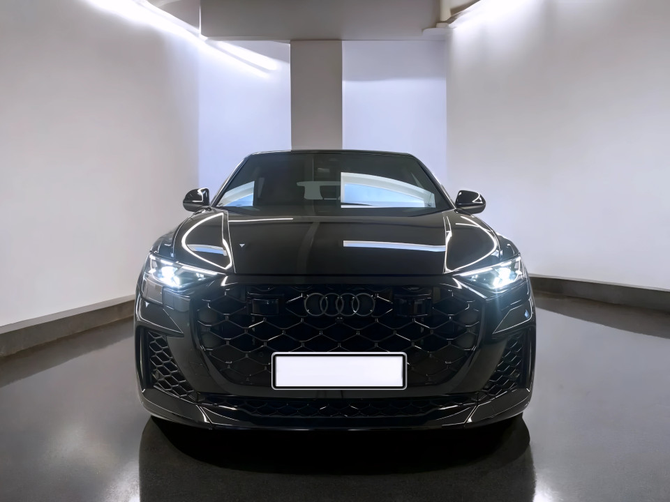 Audi RS Q8 TFSI Quattro Tiptronic (2)