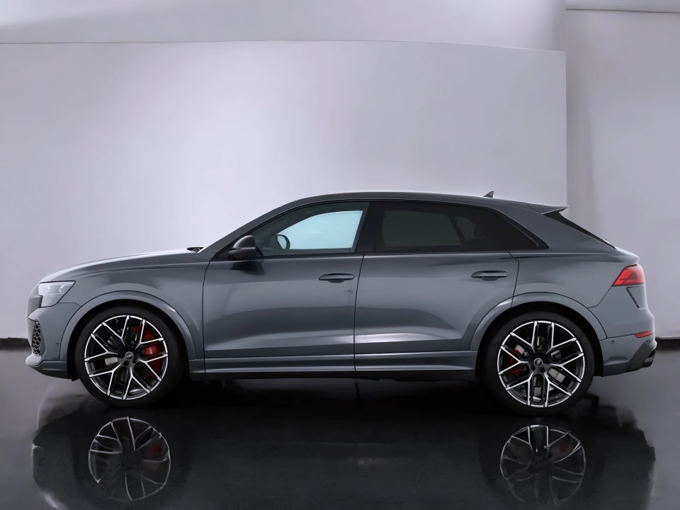 Audi RS Q8 TFSI Quattro Tiptronic (3)