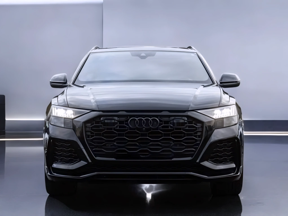 Audi RS Q8 4.0 TFSI Quattro (5)