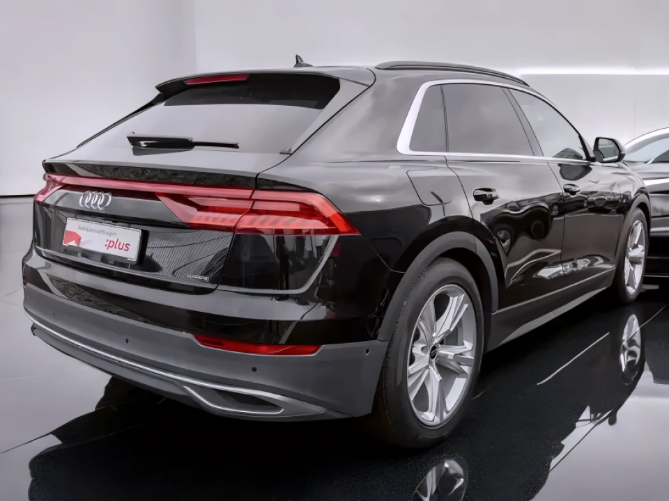 Audi Q8 45TDI quattro tiptronic (2)