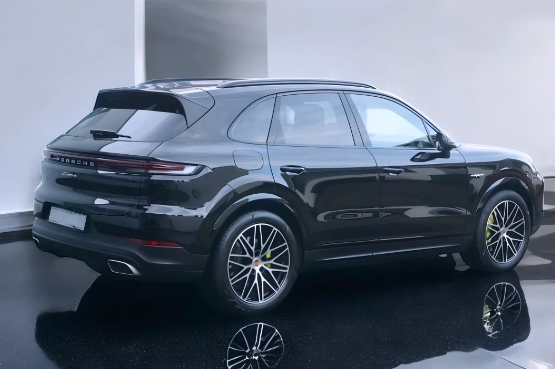 Porsche Cayenne E-Hybrid (5)