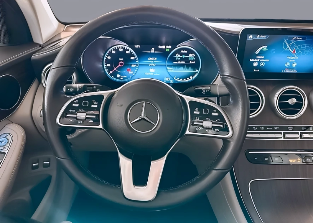 Mercedes-Benz GLC 300e 4MATIC - foto 8