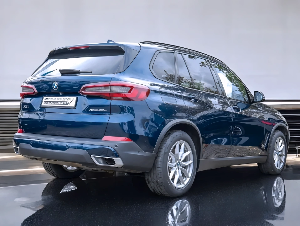 BMW X5 xDrive45e (3)