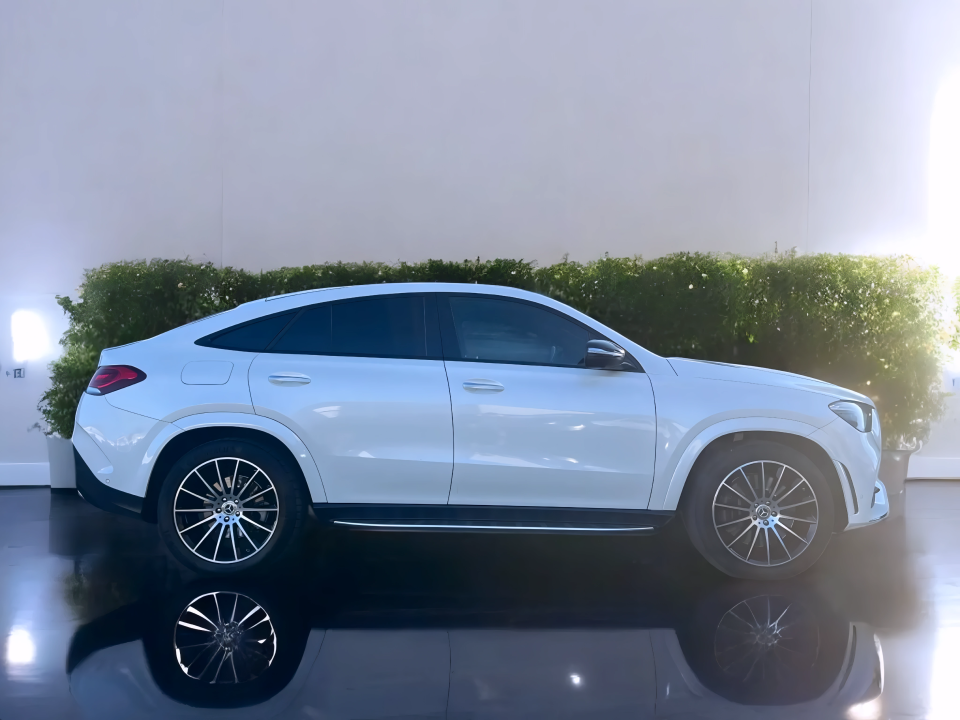 Mercedes-Benz GLE Coupe 350d 4MATIC AMG Line (2)