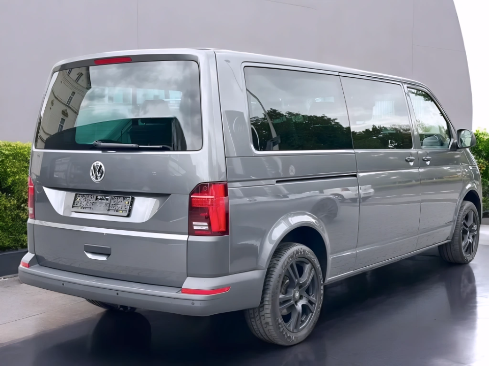 Volkswagen Transporter T6.1 2.0 TDI DSG 4MOTION (3)