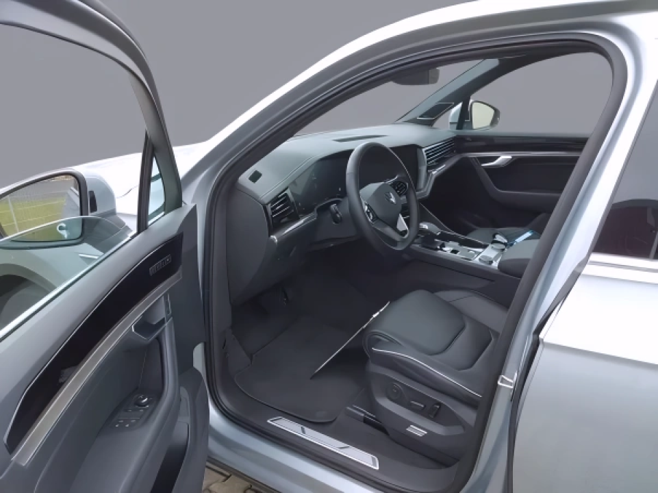 Volkswagen Touareg V6 TDI Elegance (5)