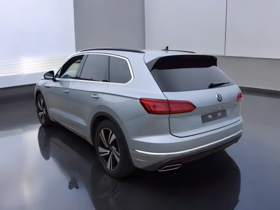 Volkswagen Touareg V6 TDI Elegance (2)