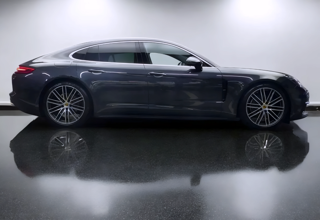 Porsche Panamera 4 (4)