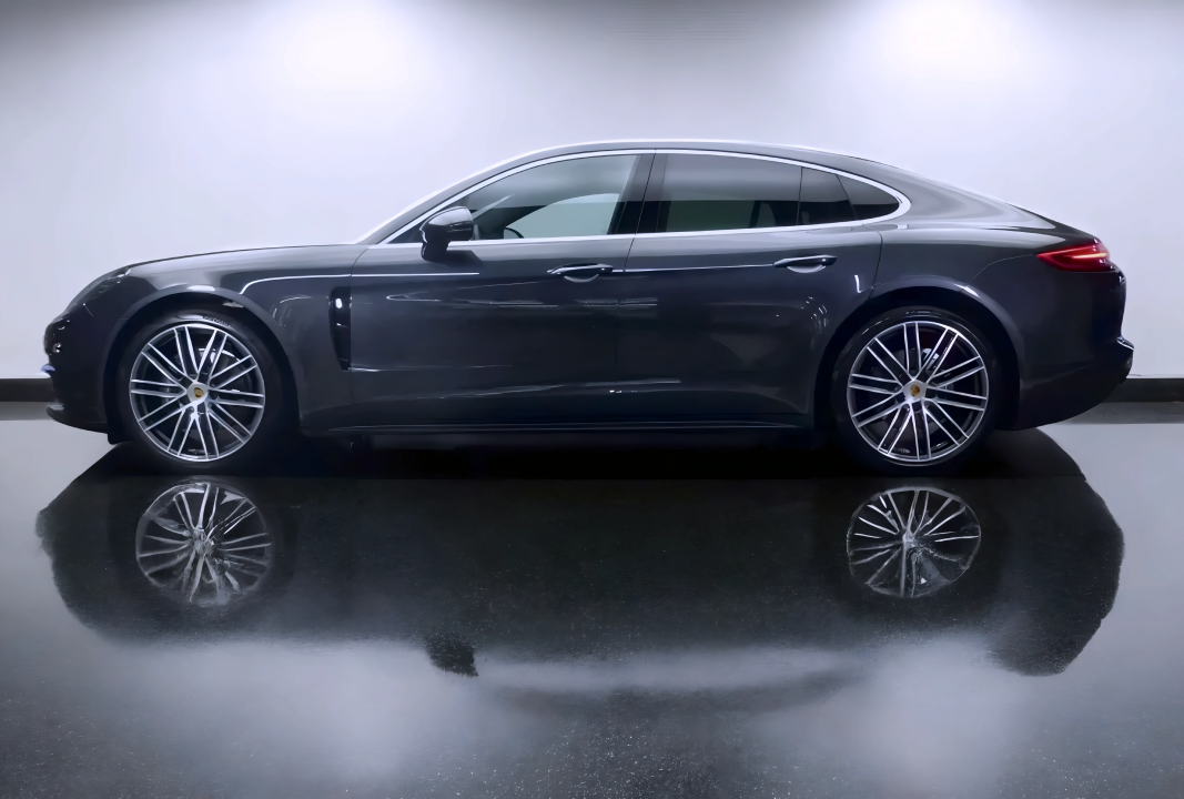 Porsche Panamera 4 (2)