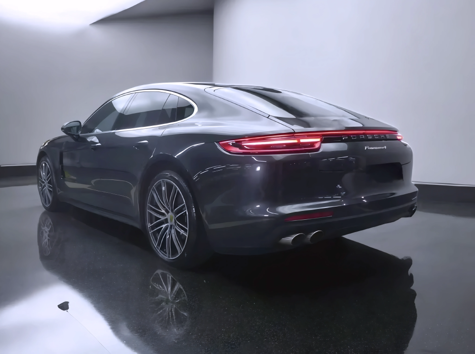 Porsche Panamera 4 (3)