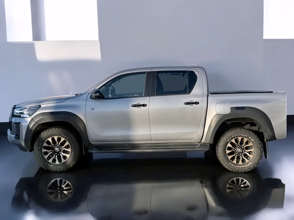 Toyota Hilux GR-Sport Double Cab 2.8 D-4D (3)