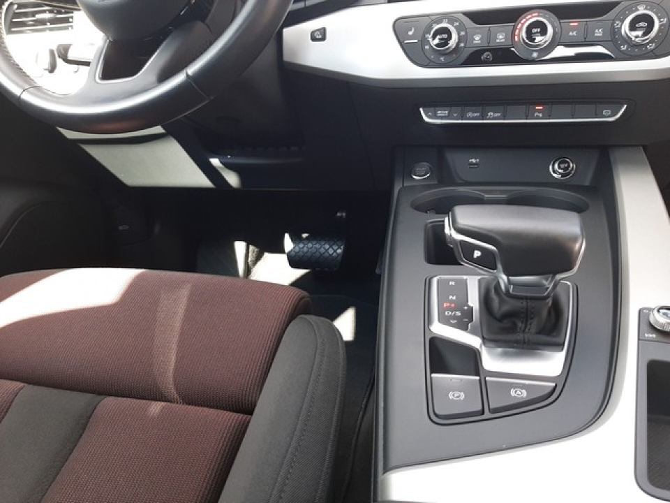 Audi A4 40 TFSI S tronic - foto 10