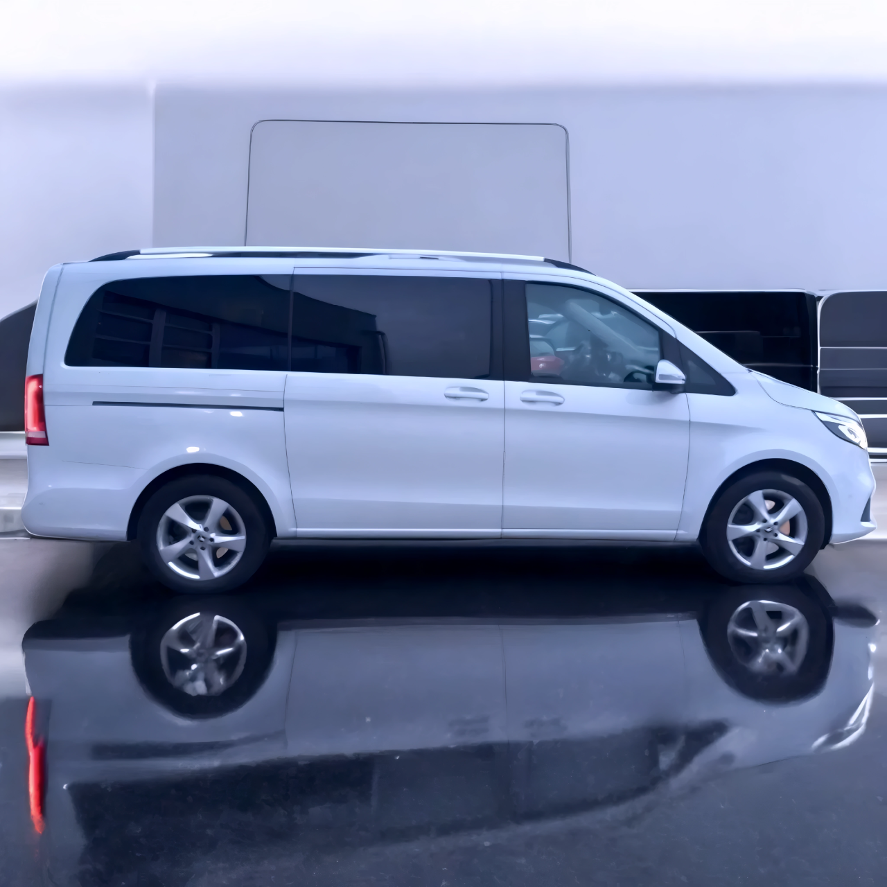 Mercedes-Benz V 300d 4MATIC Long Avantgarde (2)