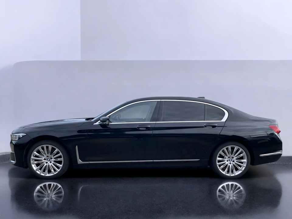 BMW Seria 7 M760Li xDrive V12 Excellence (4)