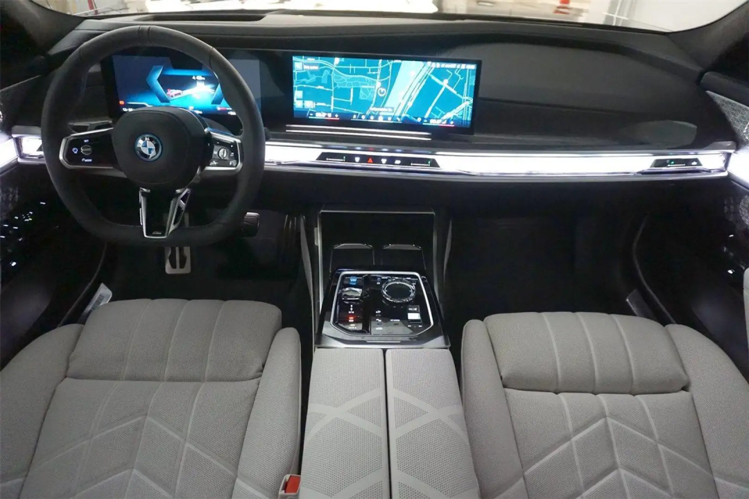 BMW i7 M70 xDrive M-Sport - foto 10