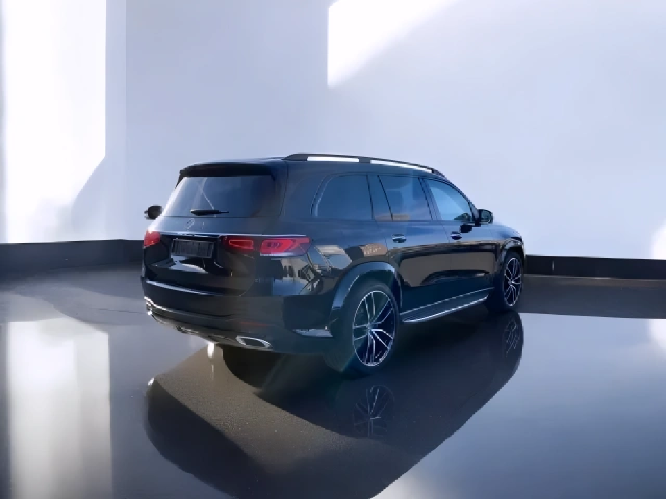 Mercedes-Benz GLS 400 d 4MATIC AMG (2)