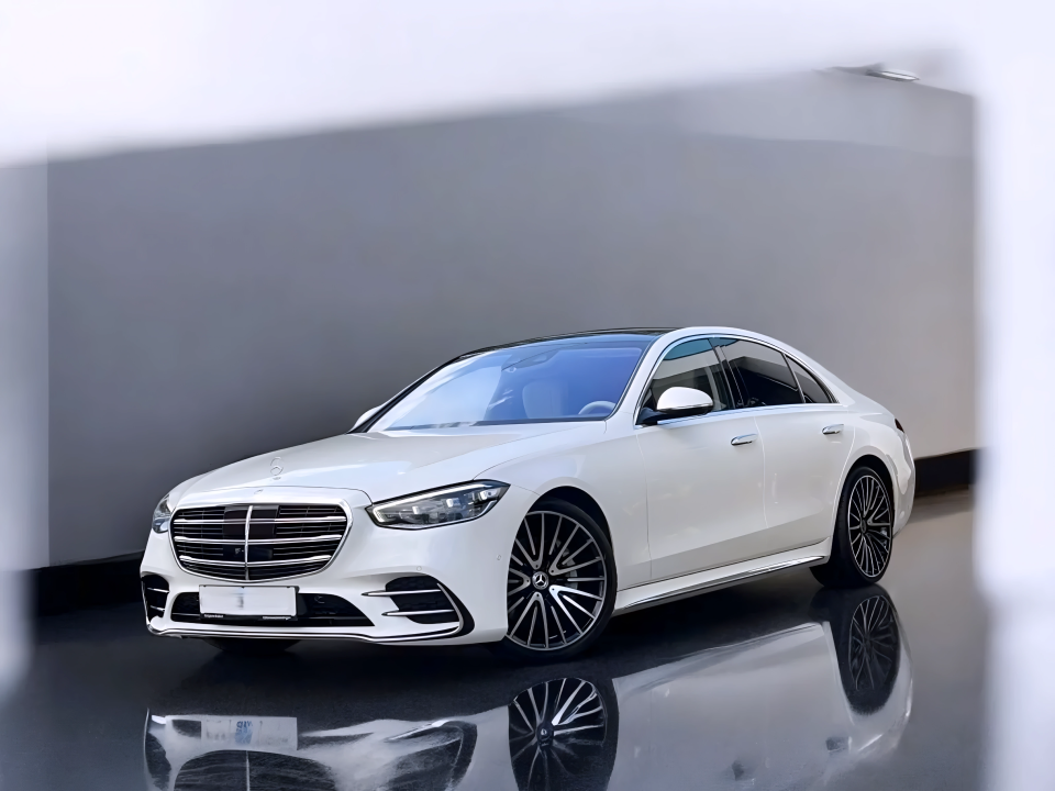 Mercedes-Benz S 400d 4MATIC AMG Line (3)