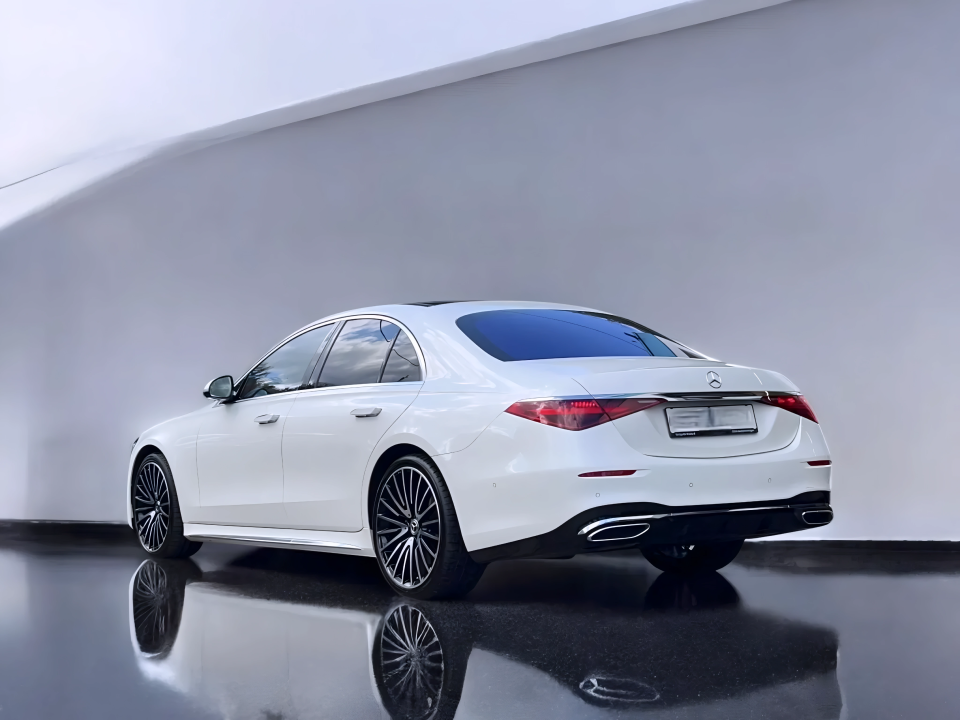 Mercedes-Benz S 400d 4MATIC AMG Line (2)