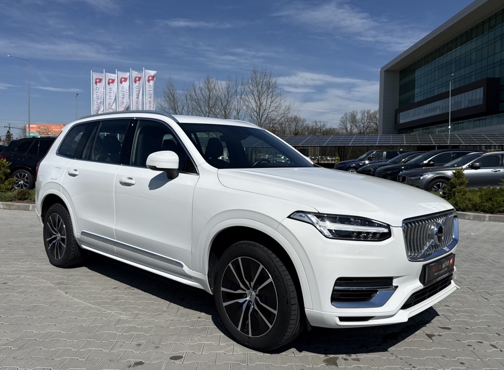 Volvo XC 90 T8 Recharge AWD Momentum