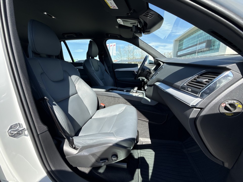 Volvo XC 90 T8 Recharge AWD Momentum - foto 17