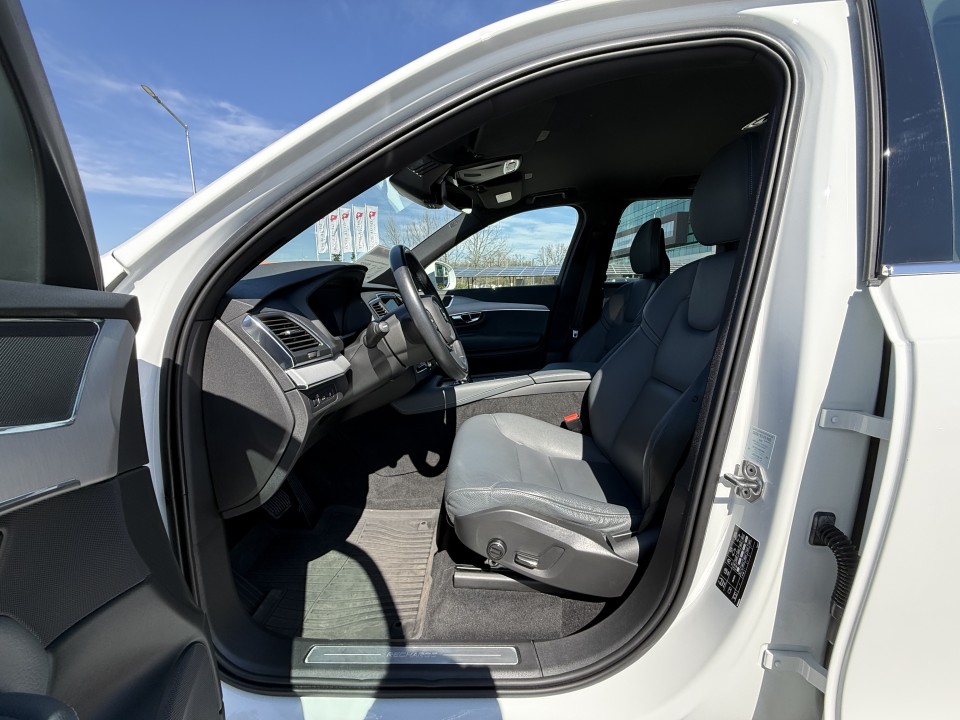 Volvo XC 90 T8 Recharge AWD Momentum - foto 9