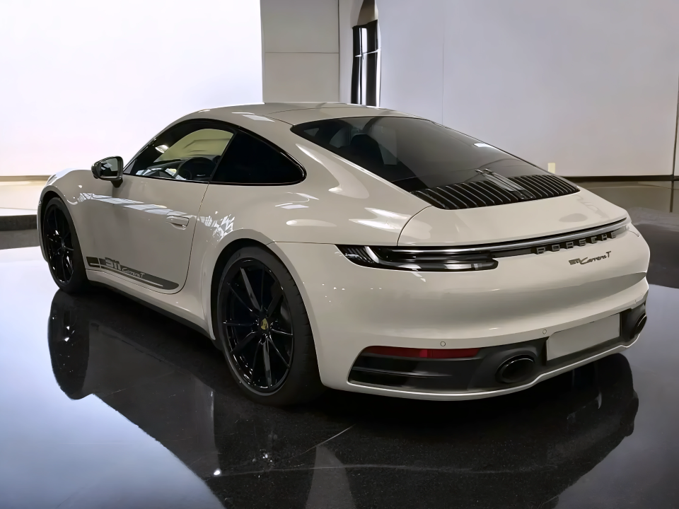 Porsche 911 (992) Carrera T (5)