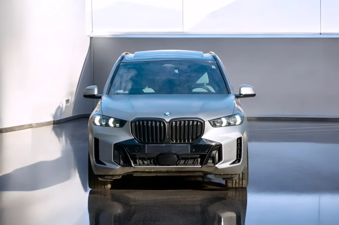 BMW X5 xDrive50e M-Sport (2)